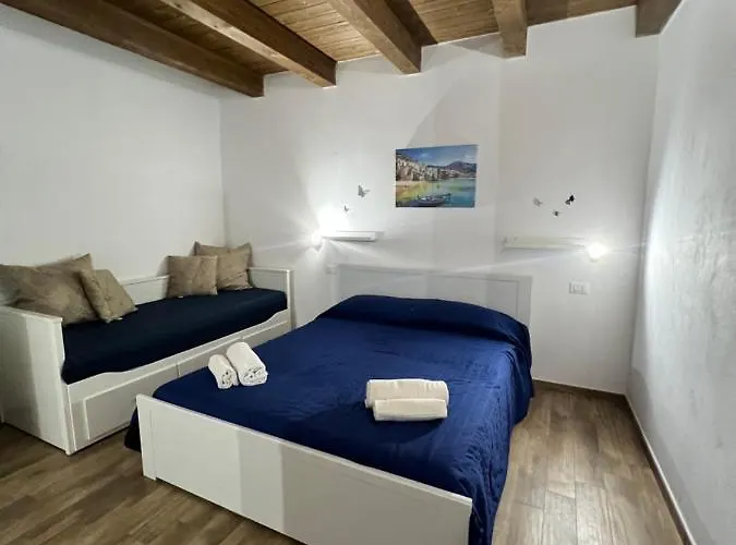Apartment Center Cefalù